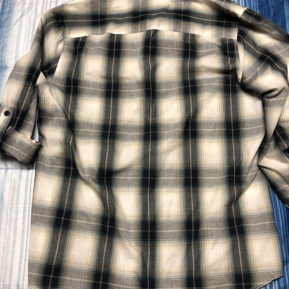 Mens Clear Water Outfitters Long Sleeve Medium Plaid Casual Dress Shirt - Picture 5 of 5